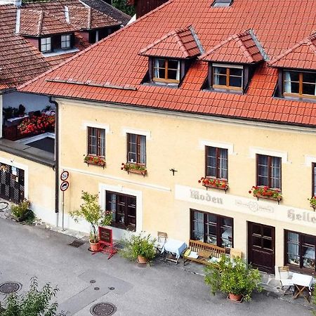 Pension Gaestehaus Heller Вайсенкірхен-ін-дер-Вахау Екстер'єр фото