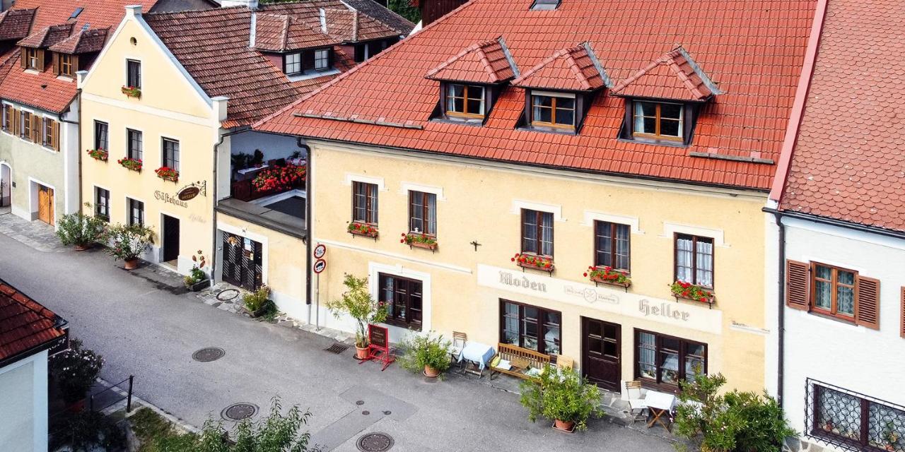 Pension Gaestehaus Heller Вайсенкірхен-ін-дер-Вахау Екстер'єр фото