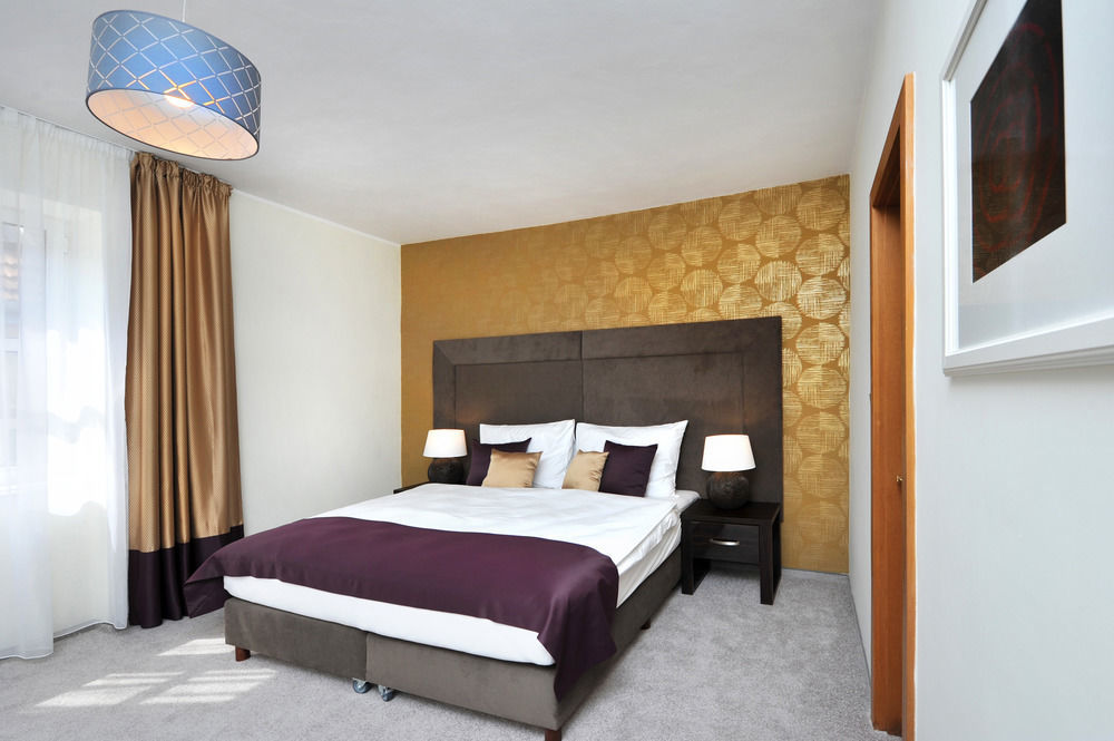 Pension Gaestehaus Heller Вайсенкірхен-ін-дер-Вахау Екстер'єр фото