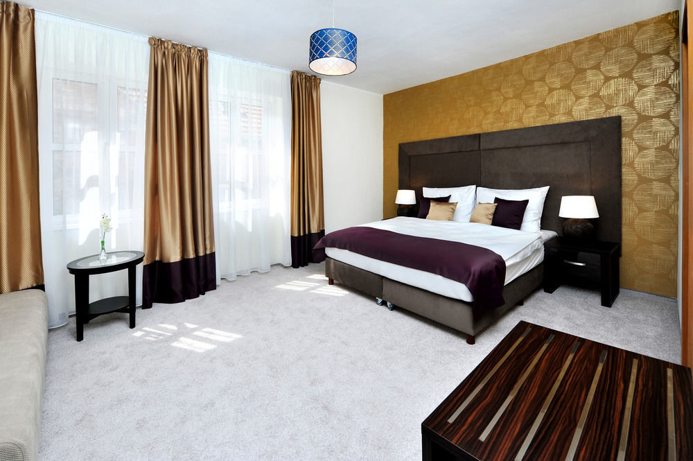 Pension Gaestehaus Heller Вайсенкірхен-ін-дер-Вахау Екстер'єр фото