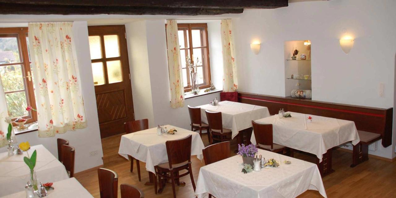 Pension Gaestehaus Heller Вайсенкірхен-ін-дер-Вахау Екстер'єр фото