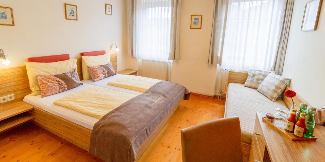 Pension Gastehaus Heller Вайсенкірхен-ін-дер-Вахау Екстер'єр фото